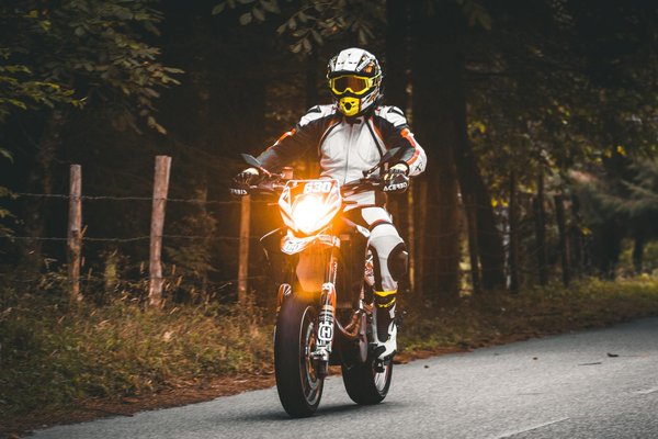 Le guide d'achat de la moto de ville parfaite